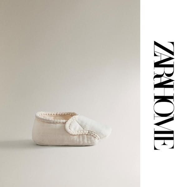 Zara Home Meta ad Beispiel gestartet 2026-09-01: Tekstylne buciki niemowlęce w stylu balerin, Kapcie z tkaniny, Buciki typu balerinki z fakturą, Buciki typu balerinki z fakturą, Tkaninowe niechodki, Kapcie z uszami