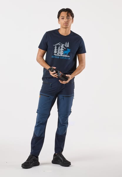 Zalando Meta ad exemple commenc&eacute; 2026-09-06: Swedemount ST. ANTON - Snowboard pants - orange, Swedemount ABISKO - Outdoor trousers - black, Swedemount LOFOTEN OFF - Outdoor trousers - black charcoal, Swedemount LOFOTEN OFF - Outdoor trousers - dk navy denim blue, Swedemount TRAINING HYBRID - Training jacket - lt. grey melange charcoal melange, Swedemount CERVINIA JACKET W - Ski jacket - black fresh pink