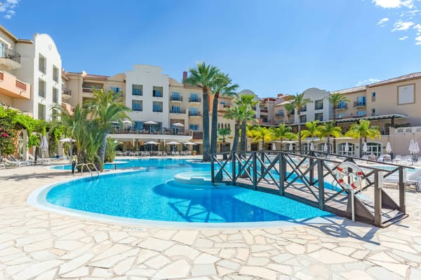 Marriott Bonvoy Meta ad example started 2026-08-06: AC Hotel Algeciras, AC Hotel Malaga Palacio, Four Points Flex by Sheraton Malaga Centre, Grand Hotel Las Dunas, Autograph Collection, AC Hotel Alicante, Denia Marriott La Sella Golf Resort & Spa