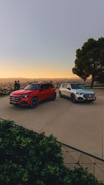 Mercedes-Benz Italia Meta ad example started 2026-06-10: Nuova GLB., Nuova GLB., Nuova GLB.