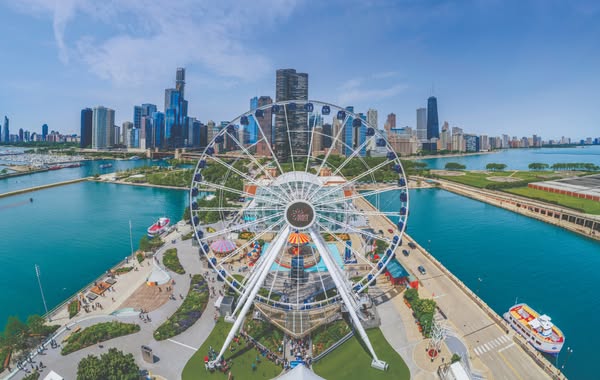 Expedia Meta ad example started 2026-05-18: Entdecke Illinois